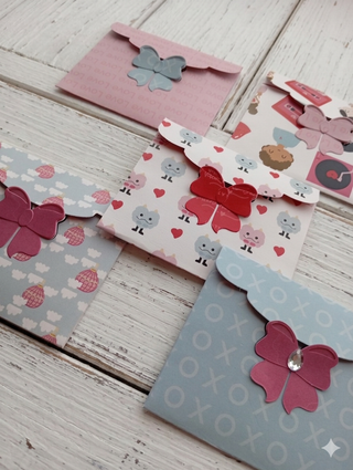 Bow Envelope