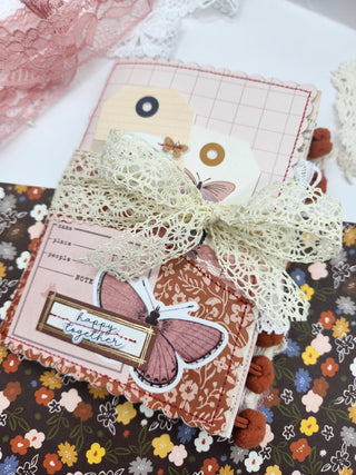 Scalloped Mini Album