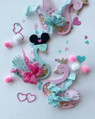 Swan Shaker Set