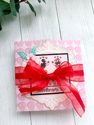 Shabby Chic Circle Mini Album