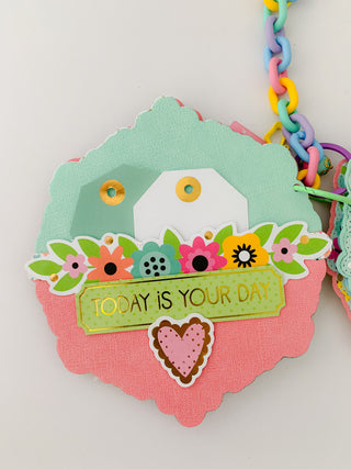 Shabby Chic Circle Mini Album