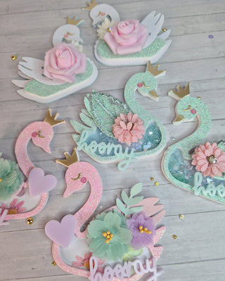 Swan Shaker Set