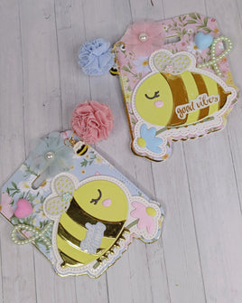Bee Bag topper
