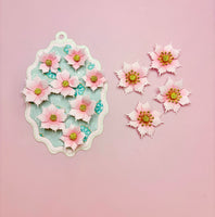 Wavy Oval W/ Bow - PRE-ORDER ONLY