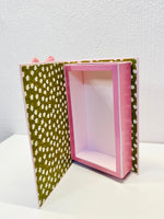 3D Vintage Book - PRE-ORDER