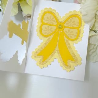 Scalloped Shaker Bow