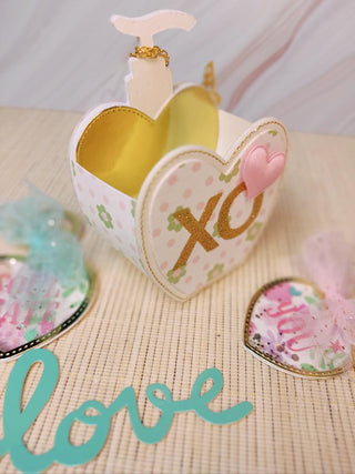 Perfume Bottle Shaker